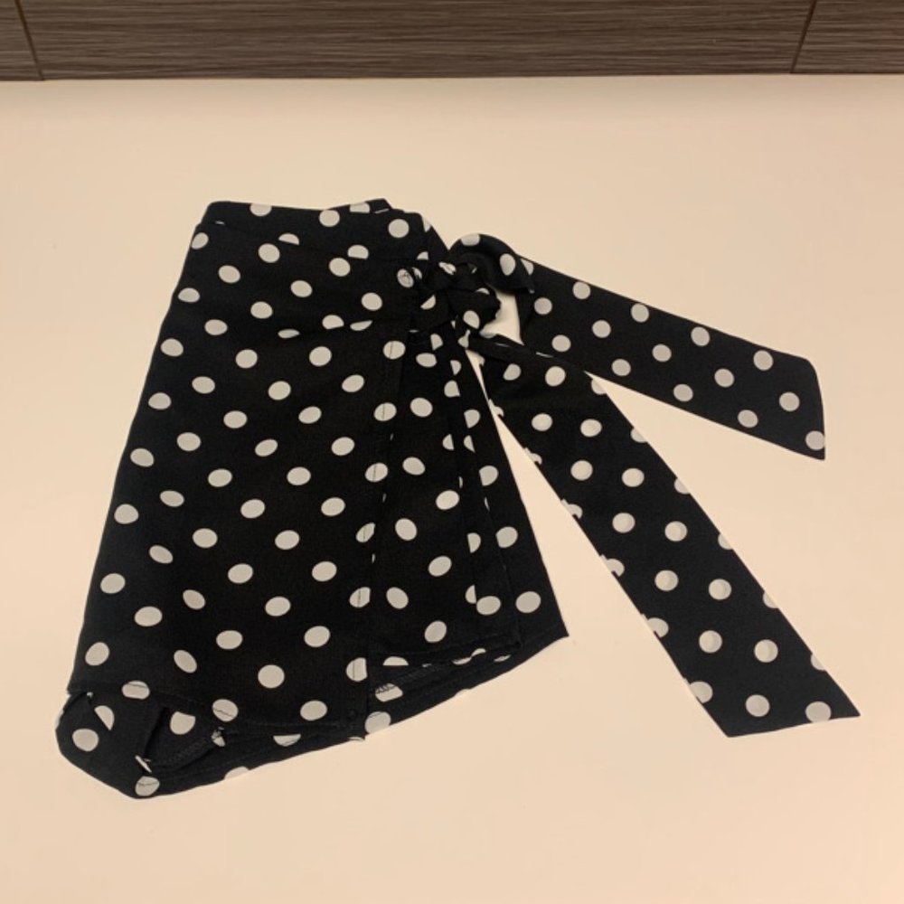 Princess Polly Polka Dot Wrap Mini Skirt / Skort - Picture 7 of 8